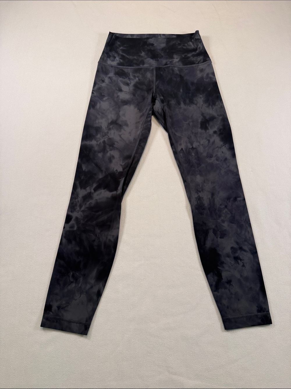 Lululemon align leggings Diamond dye Crop 23 inch - size 6